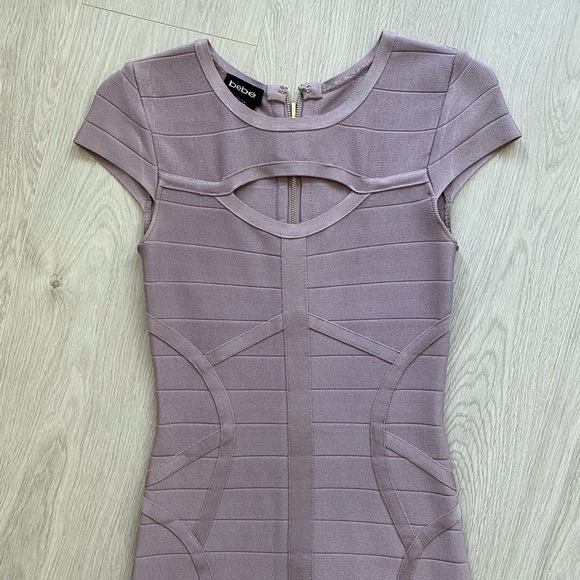 BEBE LIGHT PURPLE BODYCON KEYHOLE CUTOUT MINI DRESS - Picture 3 of 5